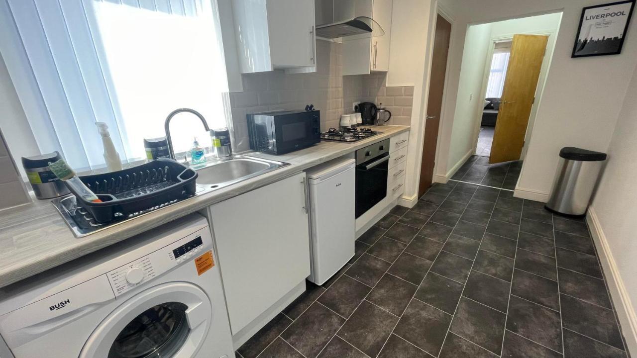 Ryan Air I Bnb - Lfc Apartments Liverpool Exterior foto